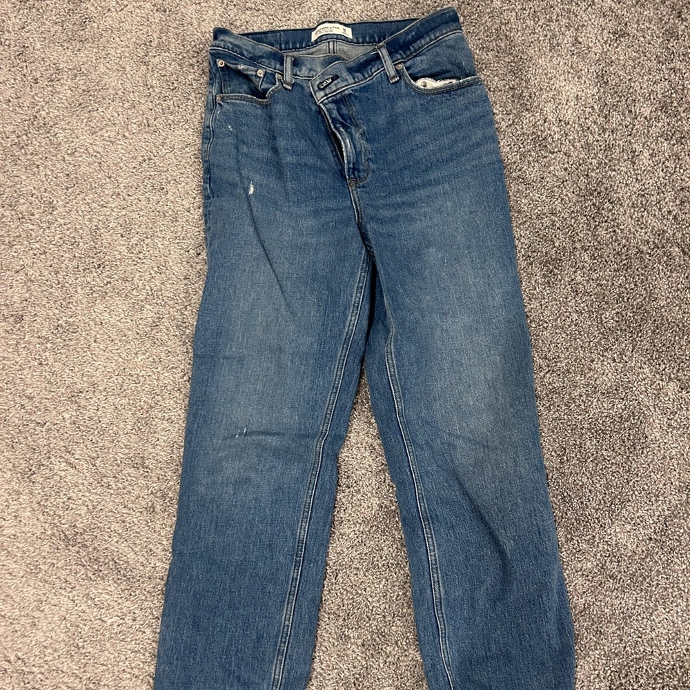 Abercrombie jeans size 28